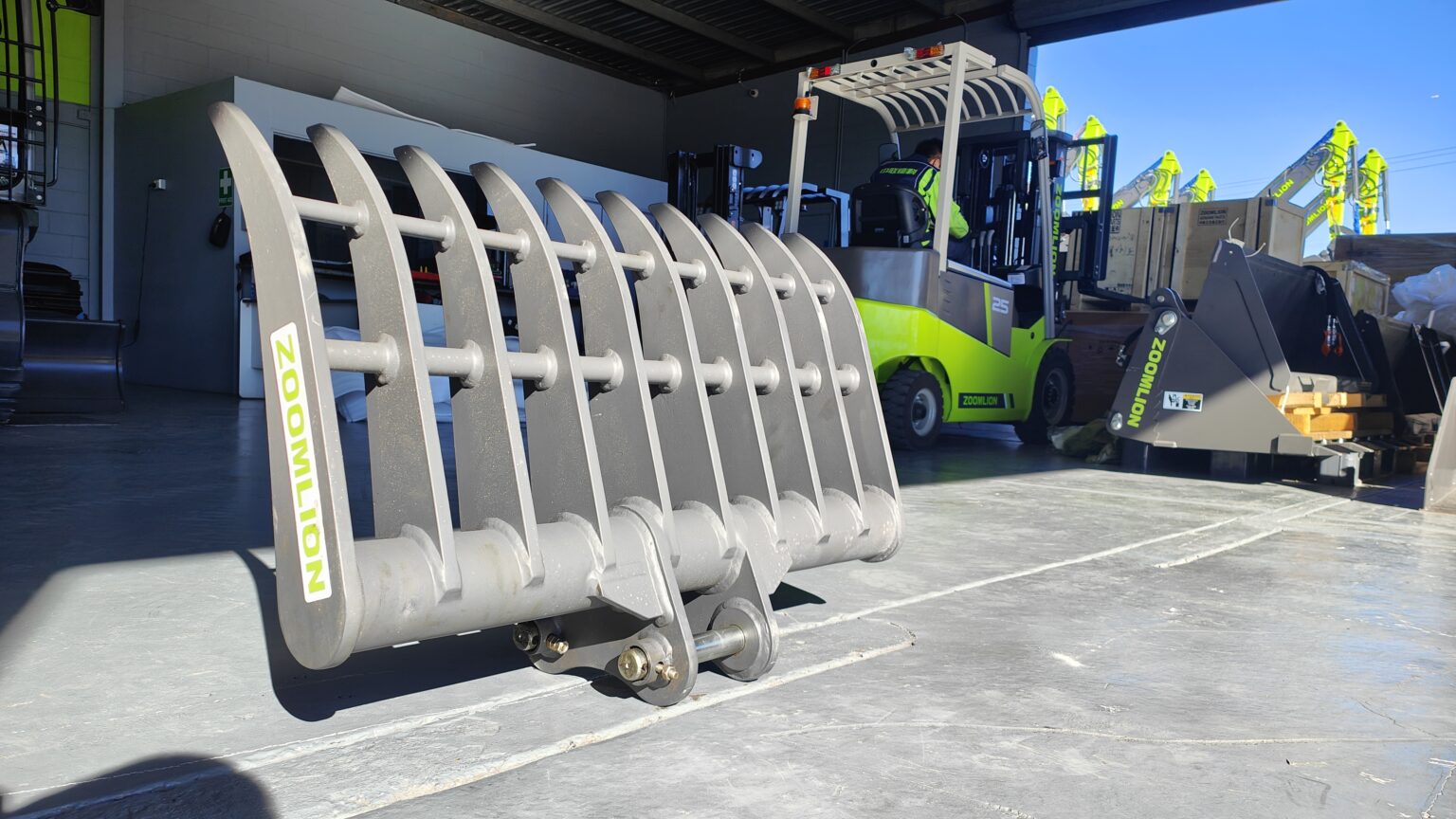 HEAVY DUTY STICK RAKE SPARTAN ZOOMLION - SPARTAN