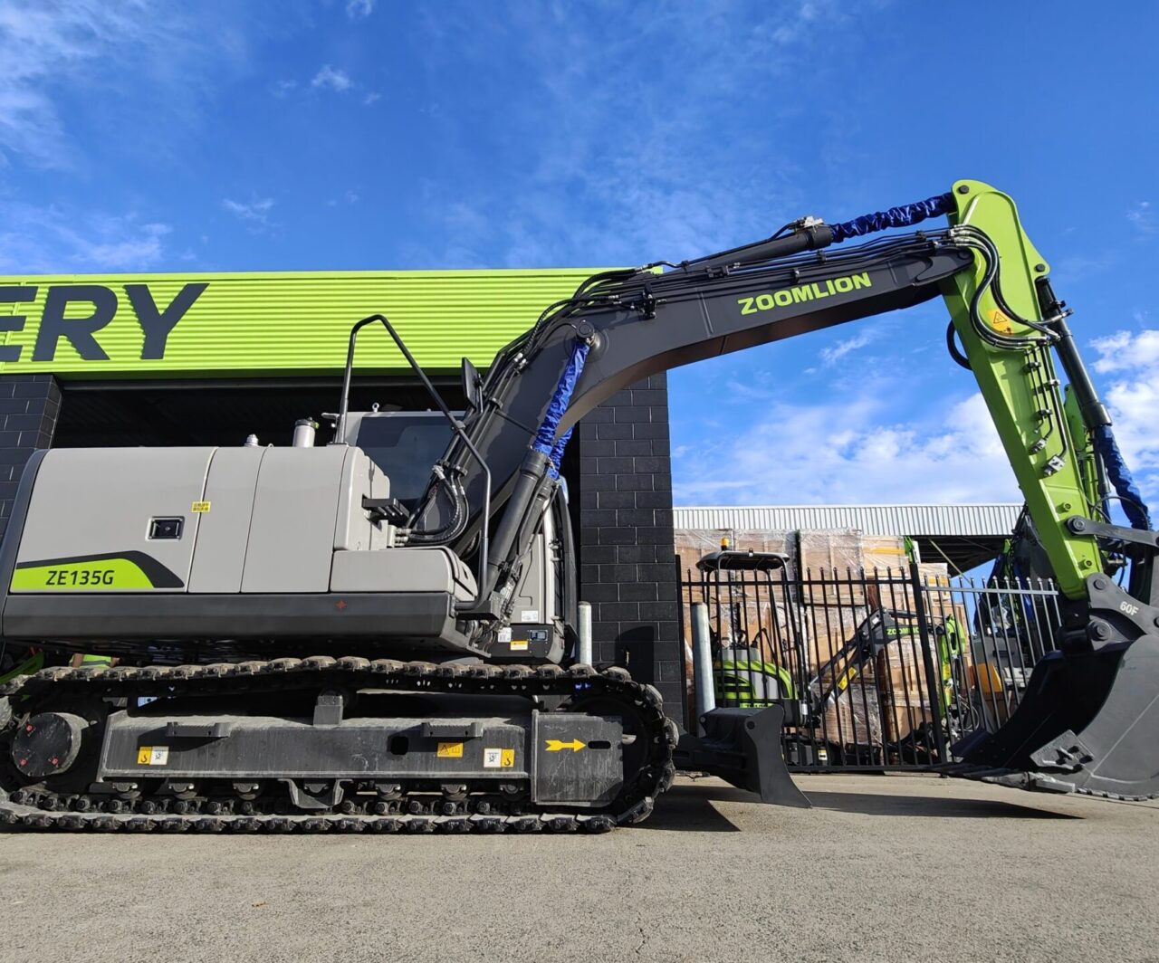 Zoomlion ZE135G MEDIUM Excavator: