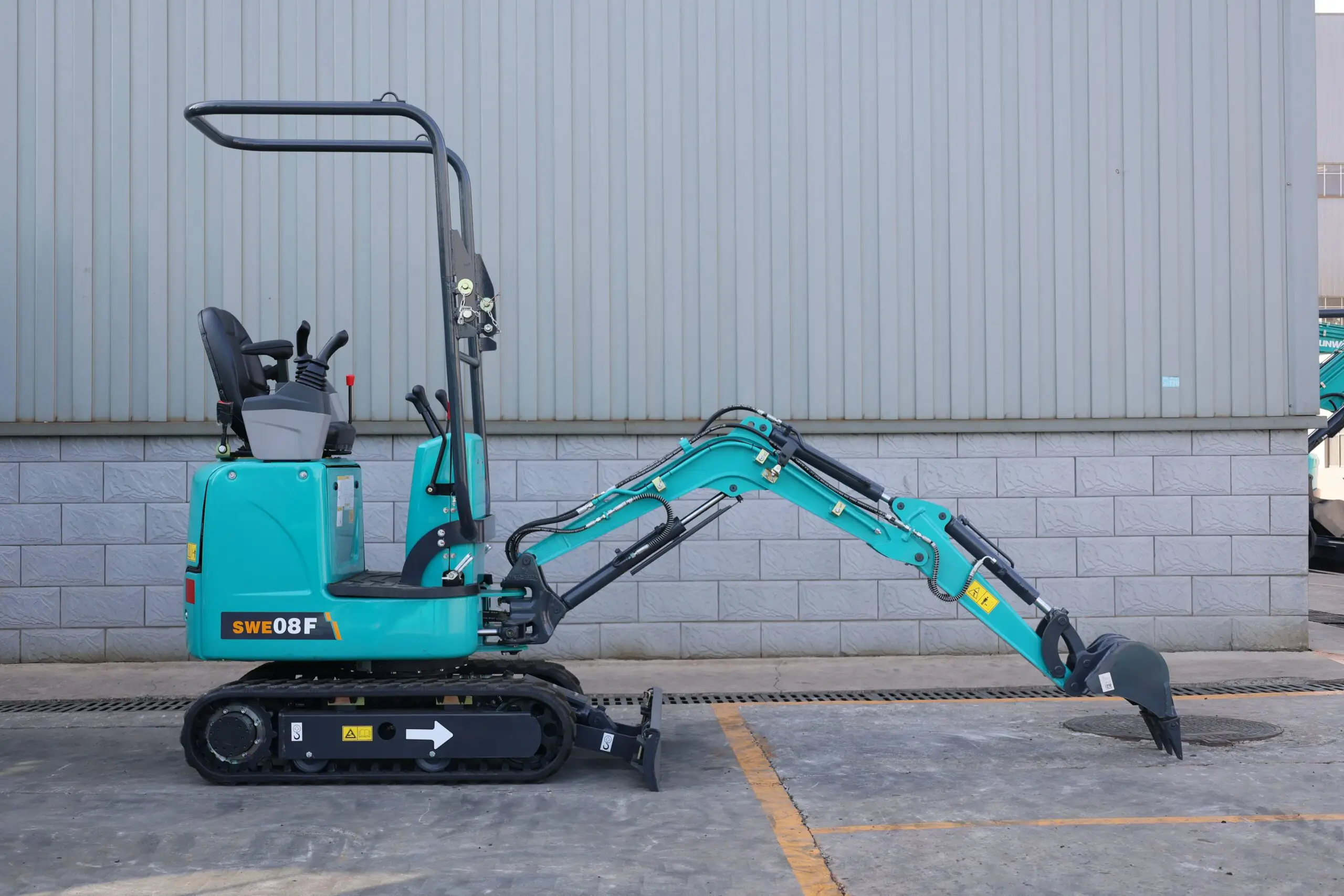 SWE08F Mini Excavator - Image 17