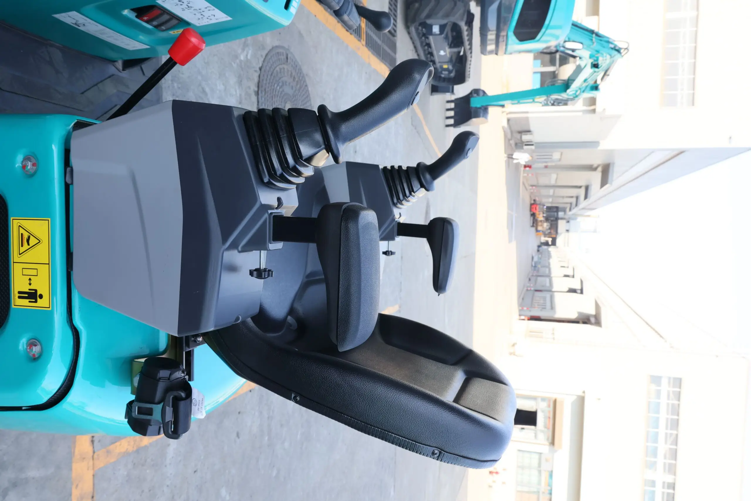 SWE08F Mini Excavator - Image 19