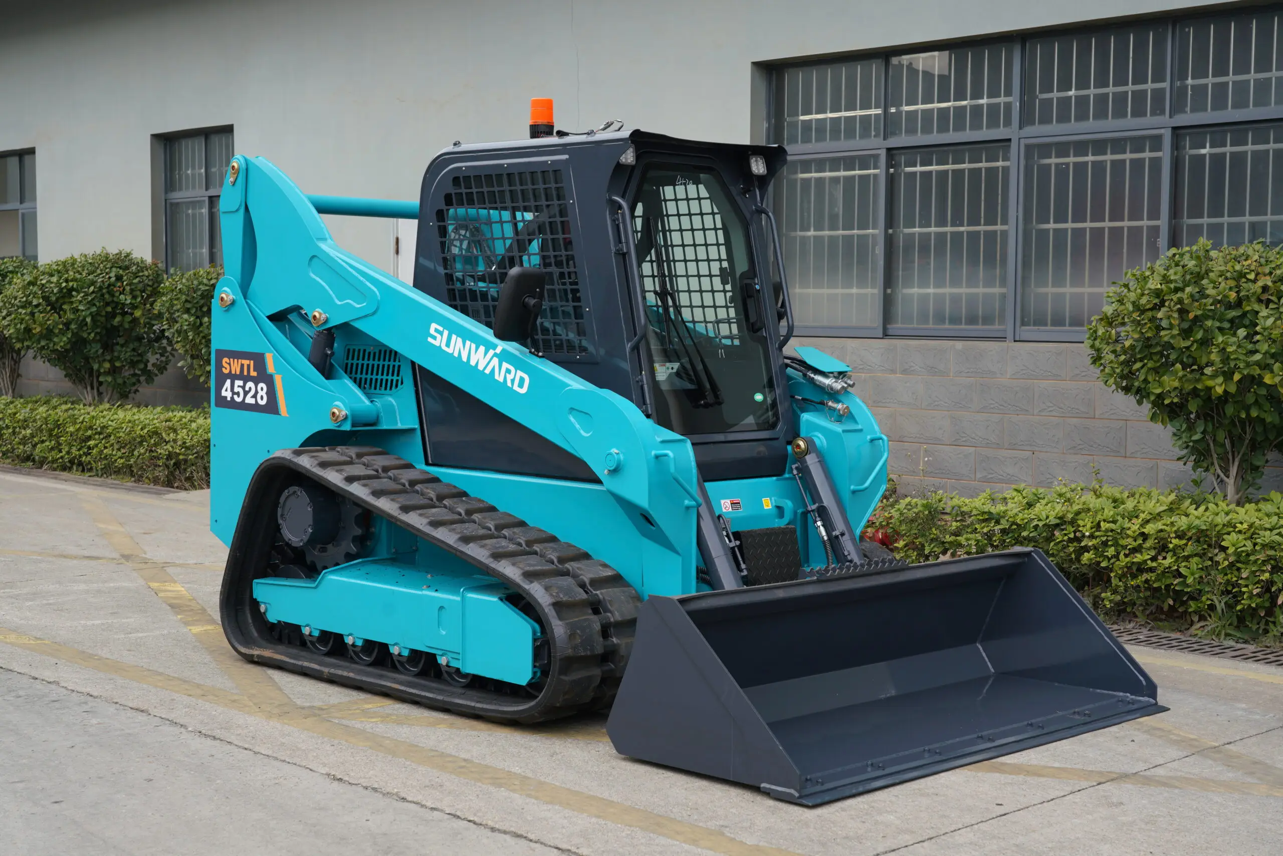 SWTL4528 Tracked Skid Steer - Image 20