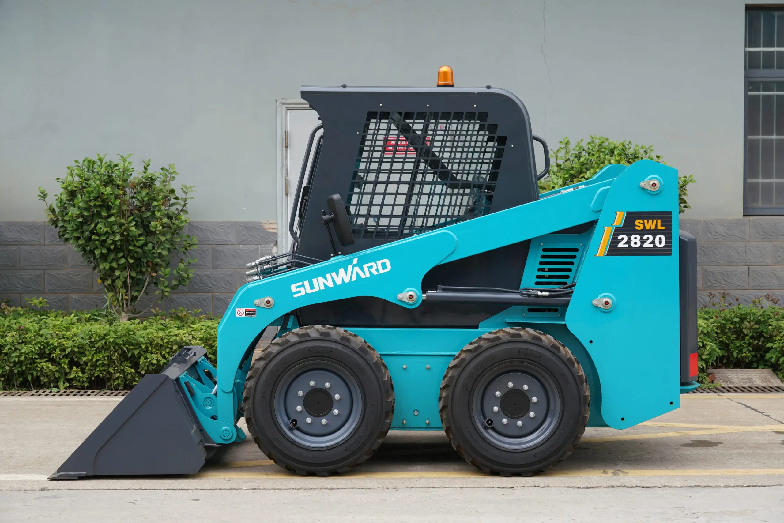 SWL2820 Wheeled Skid Steer - Image 11