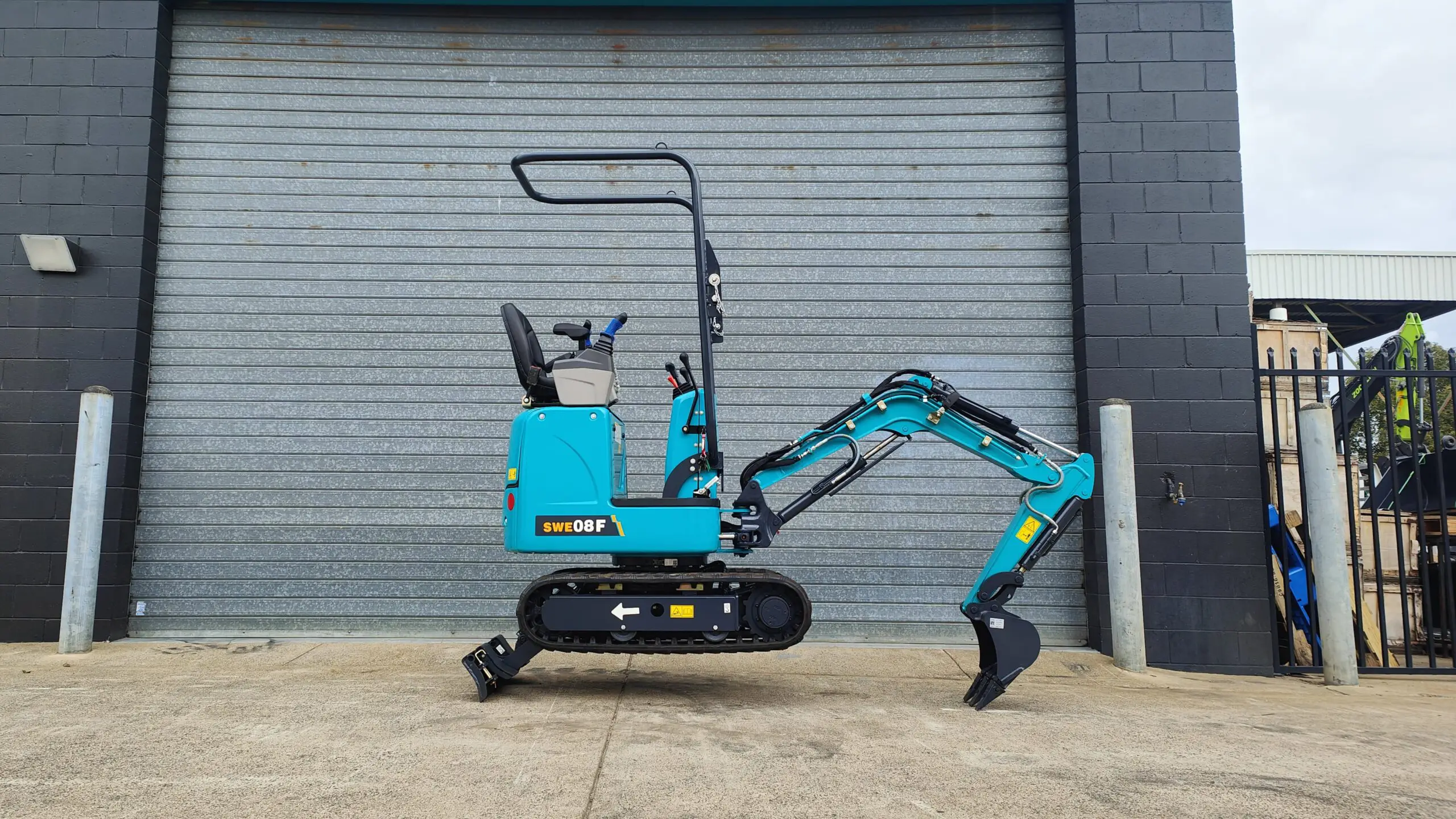 SWE08F Mini Excavator - Image 11