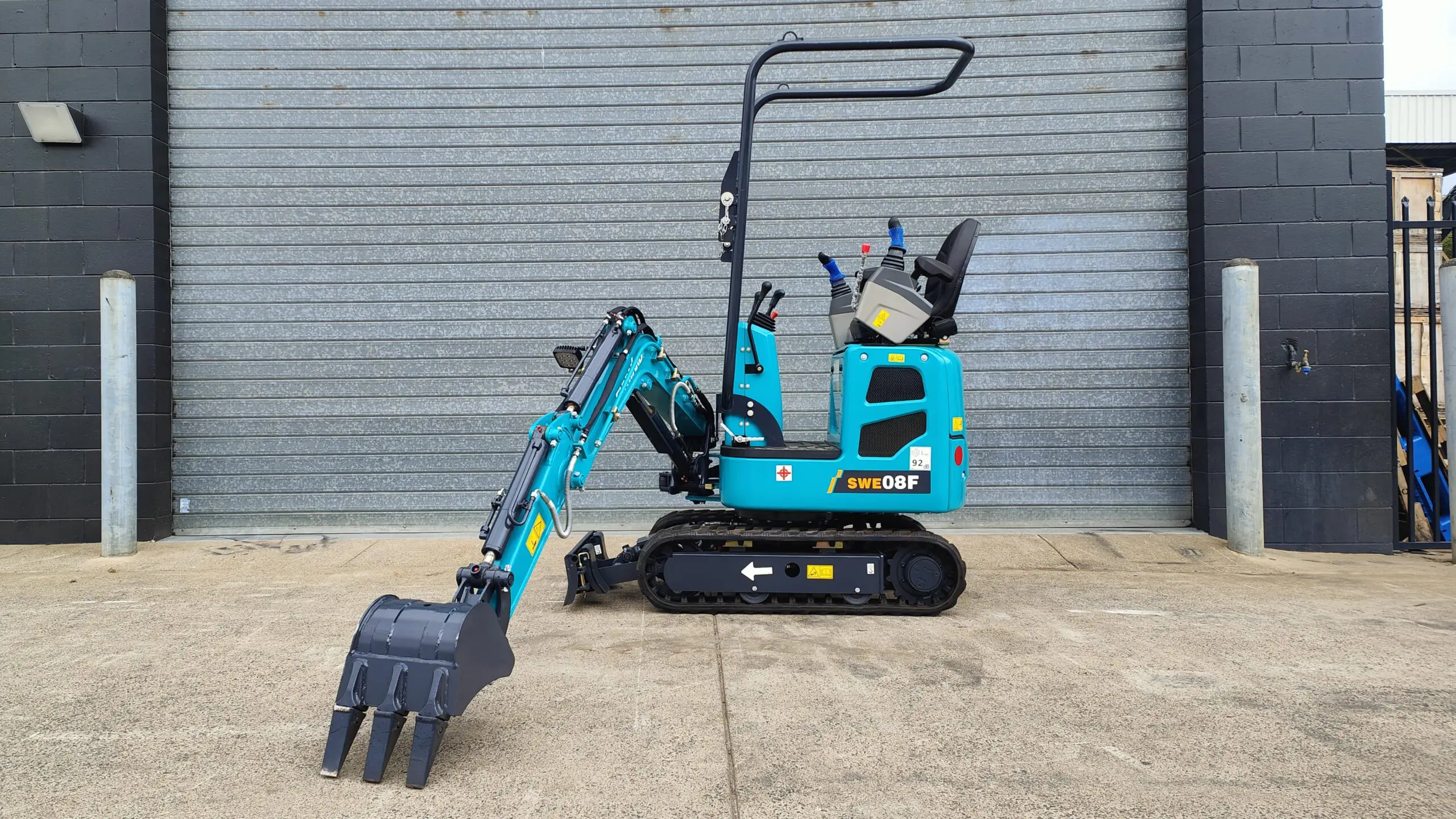 SWE08F Mini Excavator - Image 12