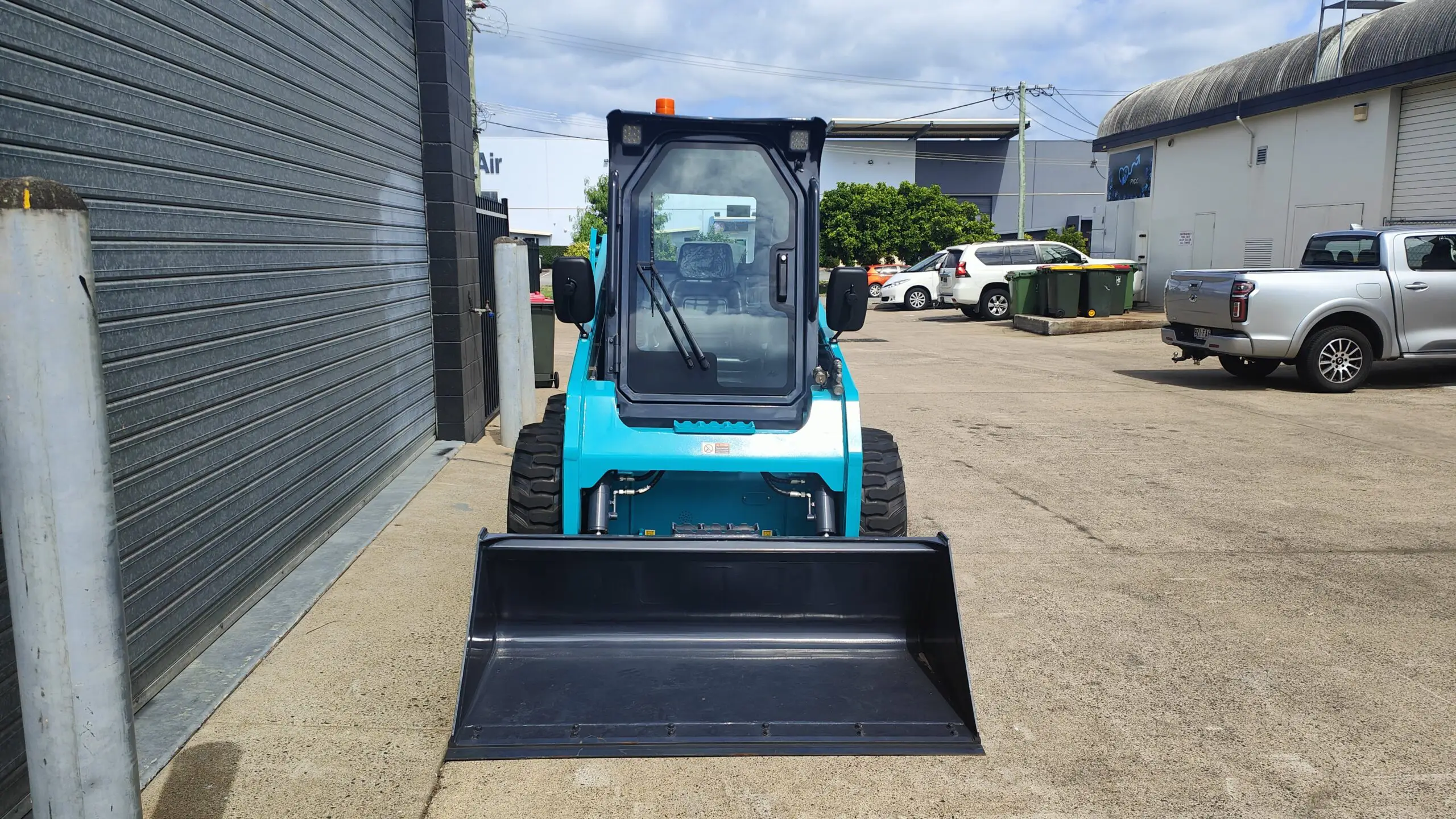 SWL2820 Wheeled Skid Steer - Image 3