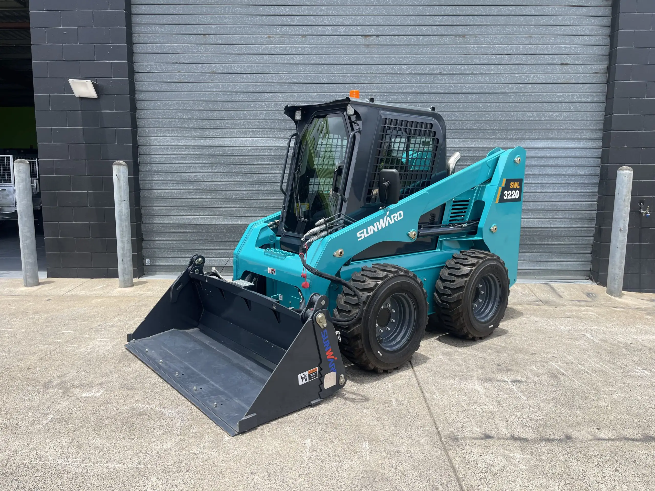 SWL3220 Wheeled Skid Steer - Image 6