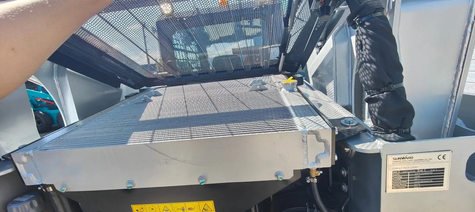 SWTL5238 Tracked Skid Steer - Image 16