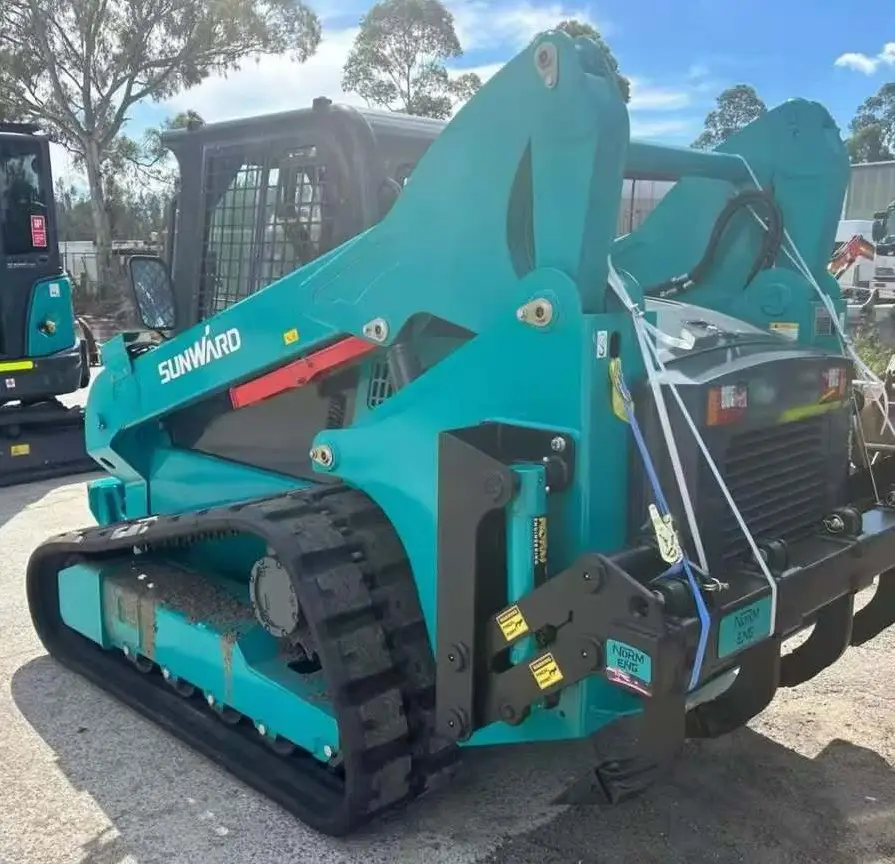 SWTL4528 Tracked Skid Steer - Image 4